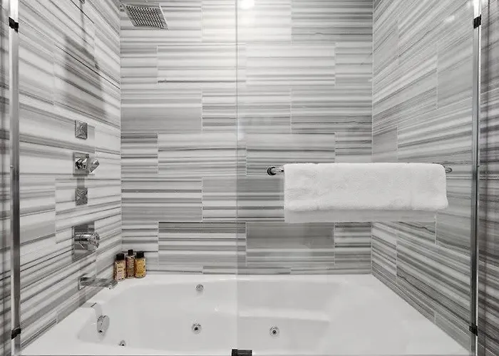 Cozysuites 1br, Ppg Paints Arena, Pitts Apartment