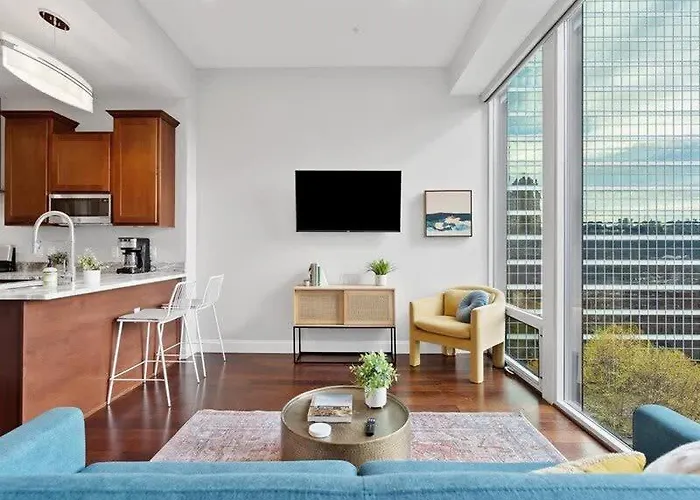Cozysuites 1br, Ppg Paints Arena, Pitts *